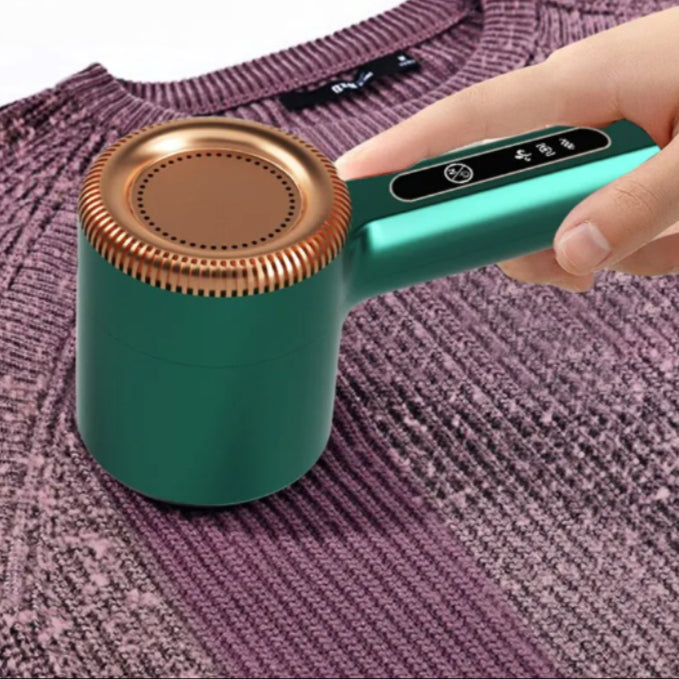 NukkaFur - Removes lint from your clothes in seconds.